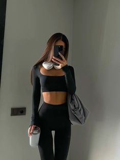 Clean Girl Outfits, Flare Leggings Outfit, Outfits Leggins, Leggings Outfit Ideas, The Best Aesthetic, Aesthetic Tips, Outfits Leggings, Outfit Sporty, Modele Fitness