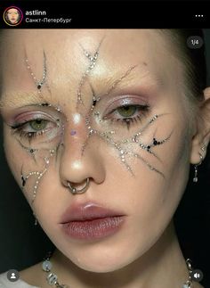 Peter Pan Kostüm, Going Out Makeup, Halloween Beauty, Star Makeup, Makeup List, Creative Makeup Looks, Mac Makeup, Face Hair, Editorial Makeup