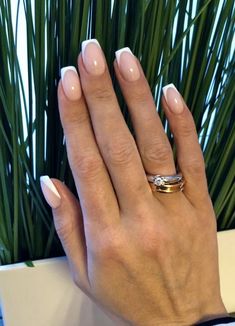 Ombré French Nails, French Nails Square, Ombré French, French Tip Acrylic Nails, French Acrylic Nails, Glow Nails, Nails Square, Neutral Nails