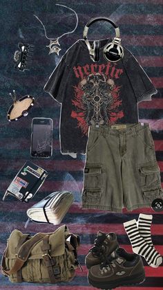 Grunge Style Board, Doc Martens Grunge Outfits, Gurge Aesthetics Outfit, Old Grunge Outfits, Male Grunge Fashion, Aesthetic Emo Outfits, Dark Grunge Outfits Men, Grunge Masc, Grunge Streetwear Aesthetic