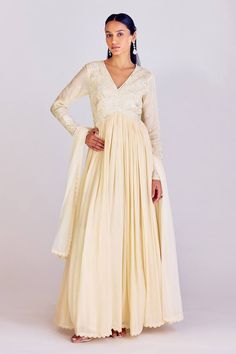 White padded anarkali with tonal thread work flower embroidery, highlighted with sequins. Comes with scalloped lace bordered dupatta. - Aza Fashions Festive Maxi Length Anarkali Set With Intricate Embroidery, Anarkali Set With Intricate Embroidery Maxi Length, Anarkali Churidar With Intricate Embroidery For Reception, Floor-length Sharara With Embroidered Border For Eid, Maxi Length Anarkali Set With Intricate Embroidery For Navratri, Fitted Floor-length Anarkali Set With Embroidered Border, Festive Floor-length Anarkali Set With Embroidered Border, Eid Floor-length Sharara With Embroidered Border, Eid Embroidered Border Floor-length Sharara