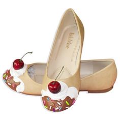 Ice Cream Shoes, Muses Shoes, Cream Flats, Diy Sandals, Love Ice Cream, Funky Shoes, Cream Shoes, Cherry On Top, Shoe Art