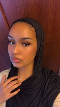 Tut Makeup, Skincare Lifestyle, Skin Glow, Hijabi Girl, Beauty Skincare, African Beauty