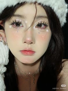 Skincare Tutorial, Idol Makeup, Makeup Douyin, Korea Girl, Ulzzang Makeup, Skin Care Tutorial, Makeup Idea