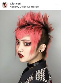 Model Hairstyles, Look Grunge, Dyed Hair Inspiration, Punk Hair, Hair Salons, Estilo Punk, Hair Collection, Hair Reference, Cool Hair