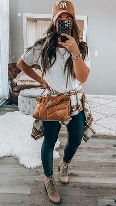 Plaid Shirt Outfits, Flannel Fashion, Fall Flannel, Nashville Outfits, Cute Fall Outfits, Outfit Inspo Fall, Winter Fashion Outfits