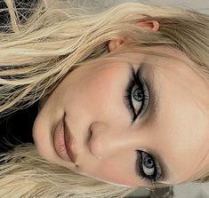 Steam Punk Makeup, Makeup Emo, Casual Makeup, Doll Eye Makeup, Swag Makeup, Smink Inspiration, Cool Makeup Looks, Goth Makeup