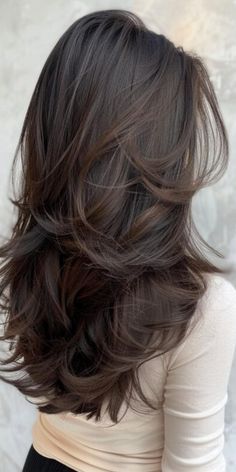 Long Hair With Layers, Haircuts For Long Hair With Layers, Layered Haircuts For Medium Hair, Hair Inspiration Long, Hair Streaks, Layered Hairstyles, Hairstyle Tutorials, Hairstyles For Layered Hair, Haircut Inspo