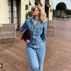 New With Tag Blogger’s Favorite Zara Best Sellers Zara New Collection Zara 2023 Long Sleeve Denim Jumpsuit, Womens Denim Jumpsuit, Moda Denim, Jeans Overall, Overall Jumpsuit, Jumpsuit Elegant, Streetwear Summer, Jean Overalls, Long Jumpsuits