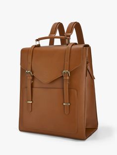 Le sac à dos Vintage Belladonna est un style classique présentant des lignes sophistiquées et des proportions structurées. La silhouette est fabriquée à partir de cuir végétalien marron avec un intérieur en polyester doux et est améliorée par une quincaillerie en métal fini antique et un logo écosusi exclusif sur le volet. La poignée supérieure et les bretelles réglables permettent à ce sac de transporter ce sac pour les femmes à la main ou à l'arrière.
Caractéristiques

12 "L / 15" H / 6 "W, ad Frequent Traveler, Vintage Backpacks, Un Logo, Style Classique, Metal Hardware, Pink Brown, Pink And White, Gold Finish, Antique Gold