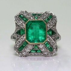 Emerald Design, Dinner Ring, Historic Fashion, Edwardian Ring, Vintage Engagement Rings Sapphire, Emerald Rings, Emerald And Diamond Ring, Ring Bezel, Emerald Diamond Ring