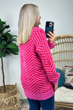 Details: Experience the ultimate in coziness with the Elainia Fuzzy Knit Cardigan! This long sleeve cardigan features an open front and fuzzy color block design for optimal warmth and class. Make a style statement and stay warm in this snuggly cardigan!- Long sleeves - Chevron knit - Relaxed fit Content: 62% Nylon 38% Acrylic.Size + Fit - Model is 5'4", 5'2" (oatmeal) and is wearing a size Small- Measurements from a size Small CHEST: 50"LENGTH: 31.5"WAIST: 50"SLEEVE LENGTH: 26"Brand: Sugarlips Knit Chevron, Color Block Design, Cozy Cardigan, Block Design, Sleeve Cardigan, Style Statement, Women Clothing Boutique, Long Sleeve Cardigan, Boutique Clothing