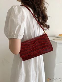 BirdinBag - Womens Red Crocodile-Patterned Purse: Handbag & Shoulder Bag Crocodile Pattern, Square Bag, Bags Shoulder, Purse, Shoulder Bag, Square, Red, Pattern