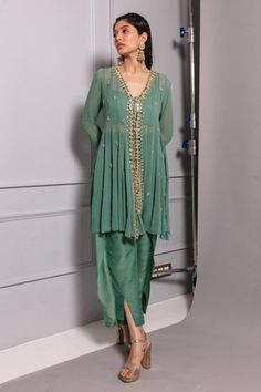 Shop for  Green Georgette Embroidered Panelled Short Top And Flap Pant Set for Women Online at Aza Fashions Short Kurti Designs, Suits For Women Indian, Maxi Dress Designs, Short Kurta, Style Guru, Georgette Dress, Kurta Designs Women, Pakistani Dress Design, Indian Fashion Designers