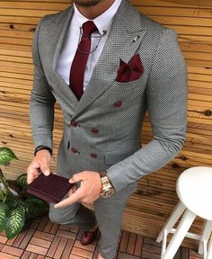 Suit With Red Tie, Wedding Suits Men Grey, Wedding Suit Styles, A Man In A Suit, Man In A Suit, Blazer Men, Dress Suits For Men, Designer Suits For Men, Mens Fashion Smart