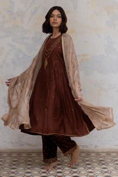 Shop for Nirjara Brown Mumtaz Peshwaz Anarkali And Pant Set for Women Online at Aza Fashions Brown Anarkali, Jaal Embroidery, Mughal Architecture, Aari Embroidery, Embroidered Pants, Velvet Color, Silk Dupatta, Velvet Pants, Silk Velvet