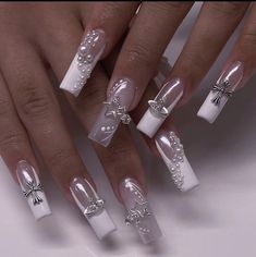 Acrylic Nails Jewels Rhinestones, Cute Nails Gems, Euphoria Nails Ideas Cassie, Righnstone Nails, Baddie Y2k Nails, Gemmed Nails, Bedazzled French Tip Nails, Nails Acrylic With Gems, Gem Acrylic Nails