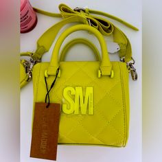 Bnwt Steve Madden Vegan Leather Crossbody Lime Green Handbag With Air Pod And Adjustable Strap Trendy Crossbody Phone Bag For Errands, Trendy Phone Bag With Detachable Strap For Shopping, Trendy Yellow Rectangular Phone Bag, Trendy Yellow Shoulder Phone Bag, Trendy Yellow Phone Bag With Adjustable Strap, Yellow Top Handle Satchel With Mobile Phone Bag, Trendy Yellow Crossbody Box Bag, Yellow Rectangular Bag With Adjustable Handle, Yellow Crossbody Bag With Adjustable Handle