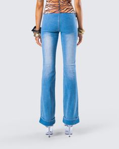 The perfect low-rise jeans do exist 💅 Made from stretch denim fabric, and complete with a curved waist style, a flared leg, a cuffed hem, and a center back zipper for a flattering look that will never fail you 😙 Fitted Medium Wash Flared Hem Jeans, Fitted Light Wash Flare Jeans, Stretch Denim Flares With Flared Hem, Medium Wash Stretch Flare Jeans, Denim Blue Stretch Bottoms With Flared Hem, Stretch Denim Blue Bottoms With Flared Hem, Stretch Flare Jeans With Medium Wash, Medium Wash Flared Hem Denim Jeans, Medium Wash Denim Flare Jeans With Flared Hem