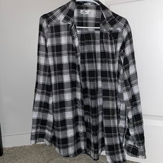 Never Worn Flannels Png, Hollister Clothes, Obx Dr, School Starts, Latina Fashion Outfits, Black Flannel, Latina Fashion, Flannel Women, Fall Clothes