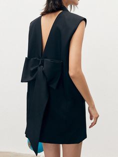 New French niche style suit collar sleeveless straight backless waist – Lojy Shop Luxury Sleeveless Zara Tops, Sleeveless Blazer Dress, Fit Clothes, Bow Style, Sleeveless Blazer, Stitching Dresses, Fits Clothes, Patchwork Dress, Mid Dresses