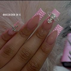 Light Pink Nails French, Light Pink Nails French Tip, 18th Birthday Nails Ideas, Pink Nails French Tip, Pink Nails French, Pretty Pink Nails, Nails With Charms