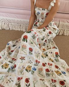 Fun Winter Dresses, The Style Bungalow, Tomato Girl, Style Bungalow, Boho Whimsical, Dorothy Dandridge, Dream Dream, Feminine Fashion, Skirt Maxi