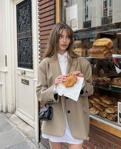 French Girl Aesthetic, Corporate Outfits, Korean Casual, Old Money Style, Looks Street Style, Fall Fits, 가을 패션, French Girl