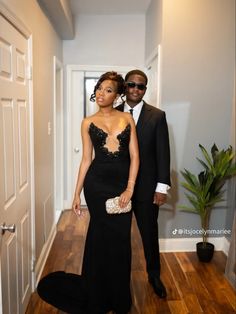 Black Prom Dress Couple, Matric Dance Dresses, Met Gala Dresses, Matric Dance, Prom Inspo, Prom Poses, Gorgeous Prom Dresses