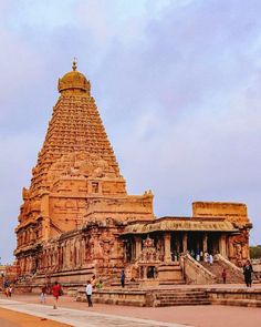 Brihadishvara Temple, is a Shaivite Hindu temple built in a Chola architectural style located on the south bank of the Cauvery river in Thanjavur, Tamil Nadu, India. It is one of the largest Hindu temples and an exemplar of Tamil architecture. Built by Chola emperor Rajaraja I between 1003 and 1010 CE, the temple is a part of the UNESCO World Heritage Site known as the "Great Living Chola Temples". Tamil Architecture, Buddha Statue Home, Hindu Temples