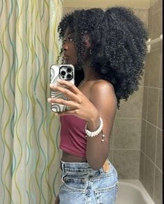 danielle jalade 4c Thick Hair, Natural Hair Model, Natural Hairstyles For Black Women Winter, Natural Hair Graduation Pictures, Long 4a Natural Hair, Long 4b Hair, Long Hair Black Women, Big Curly Afro, Long 4c Hair