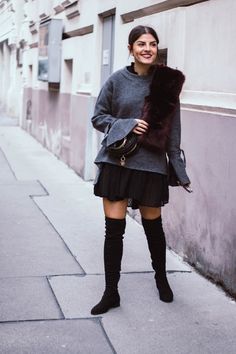 Black Over the Knee Boots Black Knee High Boots Outfit, Black Over The Knee Boots, Knee Boots Flat, Girls Couture, Black Knee High Boots, Street Style Winter, Black Knees