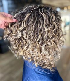 Bob Haircut For Curly Hair, Curly Hair Bob Haircut, Haircut For Curly Hair, Inverted Bob Haircut, Natural Curly Hairstyles, Curly Hair Ideas, Inverted Bob Haircuts