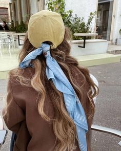 Long Blonde, Long Blonde Hair, Looks Chic, Mode Inspiration, Scarf Styles, Vintage Denim