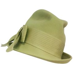 1960s Lime Green Women's Fedora 40s Style, Womens Fedora, Verde Lima, Closet Door, 40s Fashion, Velvet Headband, Vintage Hats, Green Hats, Hats For Sale