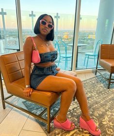 Baddie Slides Outfit, Timb Heels Outfit, Baddie Sandals Outfit, Baddie Outfits With Sandals, Platform Sandals Outfit Black Women, Platform Sandals Outfit Aesthetic, Platform Sandals Outfit, Platform Outfit, Slides Outfit