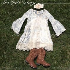 Girls Western Outfits, Western Outfits For Wedding, Western Cottage, Cottage Dress, Preteen Fashion, Cowgirl Outfit, Princess Anna