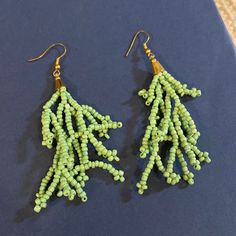 Sage/Light Green Beads. In Sort Of A Random Arrangement- They Sort Of Look Like Plants. Never Worn! Beaded Plants, Beaded Earrings Native, Green Bead, Sage Green, Light Green, Green And Gold, Beaded Earrings, Seed Beads, Bead Work