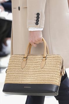 BURBERRY pre 16 Knit Purse, 2016 Menswear, Fashion 2015, Burberry Prorsum, Bowling Bags, Crochet Bags Purses, Eco Bag, Bag Trends