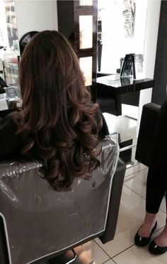 Love Blow Dry Hair Curls, Curly Blowdry, Blowout Curls, Blowdry Styles, Curls For Long Hair, Blow Dry Hair, Bouncy Hair, Hairstyles For Layered Hair, Hair Done