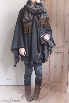 Strega Fashion, Mori Fashion, Clothing Aesthetic, Estilo Hippie, Witch Fashion, Witchy Fashion, Grunge Look, Mori Girl