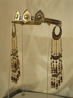 Ethno Style, Egyptian Jewelry, Ancient Jewelry, Fantasy Jewelry, Fantasy Clothing, Fantasy Fashion, Historical Clothing, Jewelry Inspo, Character Outfits