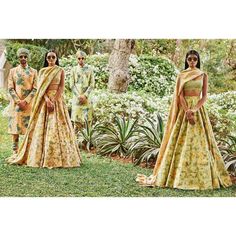 Sabyasachi Photography, Tarun Khiwal, Sabyasachi Lehenga Cost, Bride Pictures, Indian Look