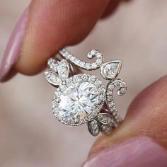 2Pcs/Set Cubic Zirconia Rings for Women Aesthetic Flower Bridal Wedding Party Accessories Fashion Jewelry - EUFASHIONBAGS Floral Wedding Ring Set, Delicate Bridal Jewelry, Floral Wedding Ring, Wedding Party Accessories, Diamond Ring Settings, Wedding Ring Set, Bridal Ring Set, Engagement Ring Settings