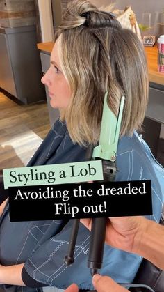 - Check more at https://howcandothis.com/hairstyleideas/126176/ Styling A Lob, Lob Styling, Short Hair Waves, Hair Curling Tips, How To Curl Short Hair, Bob Haircut With Bangs, Bob Haircut For Fine Hair, Lob Hairstyle, Lob Haircut