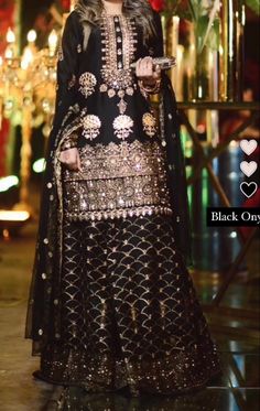 Garara Pattern, Garara Designs, Qawali Night, Designer Dresses Elegant, Pakistani Women Dresses, Long Frock Designs, Mehendi Outfits, Punjabi Outfits