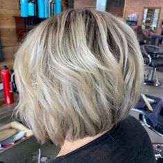 Voluminous Wavy Bob for Fine Hair Edgy Bob Hairstyles, Wavy Angled Bob, Dark Blonde Bobs, Fine Hairstyles, Inverted Bob Short, Edgy Bob, Bob Haircuts For Fine Hair, Classic Bob Haircut, Hairstyles For Fine Hair