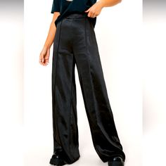 Satin Flat Front Pintuck Trousers Invisible Side Zip New With Tags/Never Worn Us8/Uk12 Smoke Free/Pet Free Home Great For Holiday Parties! Versatile Black Bottoms For Evening, Versatile Black Evening Bottoms, Chic Full-length Satin Bottoms, Fitted Satin Bottoms For Night Out, Elegant Full-length Bottoms For Going Out, Elegant Full Length Bottoms For Going Out, Casual High Waist Satin Bottoms, Versatile Stretch Bottoms For Party, Solid Satin Pants For Night Out