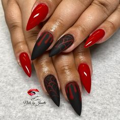 Holloween Nails, Witchy Nails, Nagellack Trends, Halloween Acrylic Nails, Cute Halloween Nails, October Nails, Goth Nails, Spider Webs, Nail Swag