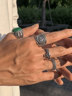 ⚡Buy 2023 Men's 4pcs Vintage Silver Ring Silver ONE SIZE under $7.00 in Rings at AnotherChill.com Online. Style: Casual/Street/Vintage/Hip Pop/Punk/Grunge/Gothic/Rock. Pattern Type: Skull/Geometric. Material: Alloy. Type: Ring/Dome Ring. Quantity: 4pcs. Occasion: Going Out/Party/Club/Holiday/Weekend Casual. ✓2023 S/S OUTFITS. Check reviews and buy Men's 4pcs Vintage Silver Ring today. Estilo Gangster, Wear Rings, Trendy Scarves, Vintage Silver Ring, Embellished Fashion, Spring Outfits Men, Punk Grunge, Malachite Rings, Vintage Silver Rings